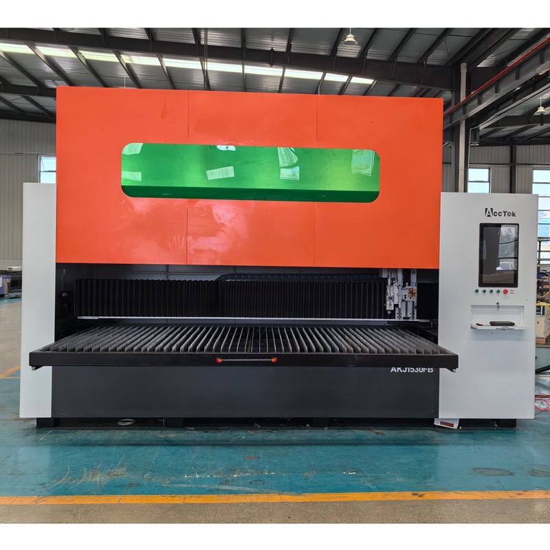 Fiber Laser Cutter 1500W Metal - Korumalı Fiber Lazer Kesim Makinesi, kapalı