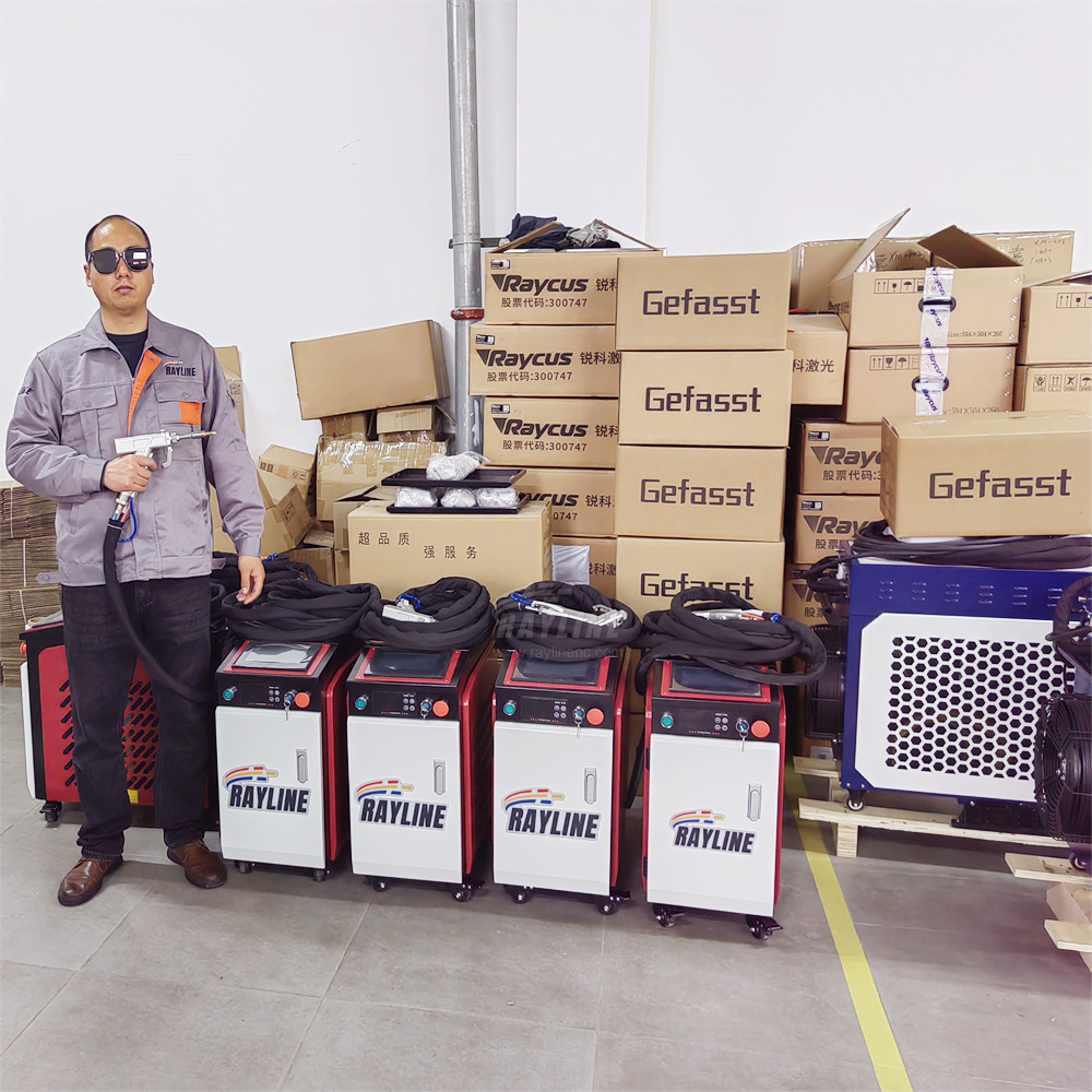 Yeni Mini Su Soğutmalı El Tipi - Fiber Laser Welding Machine 1500W incelemesi ve fiyatı