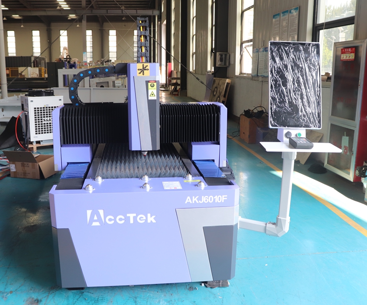 Fiber Lazer Kesim Makinesi 150 - Fiber Laser Cutter 1500W Metal incelemesi ve fiyatı
