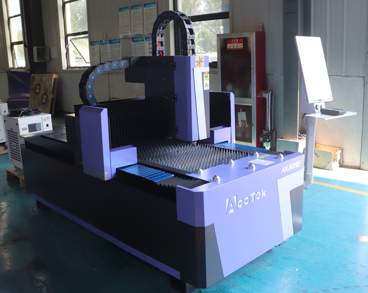 Fiber Lazer Kesim Makinesi 150 - Fiber Laser Cutter 1500W Metal incelemesi ve fiyatı