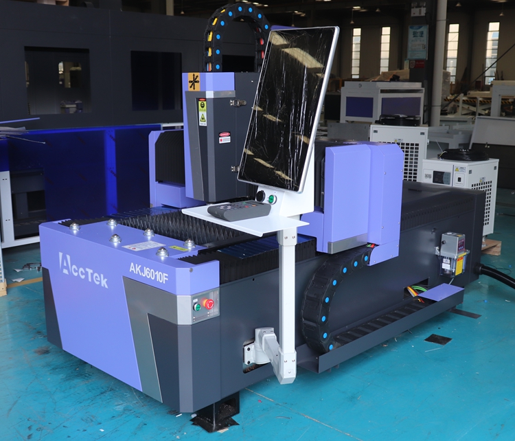Fiber Lazer Kesim Makinesi 150 - Fiber Laser Cutter 1500W Metal incelemesi ve fiyatı