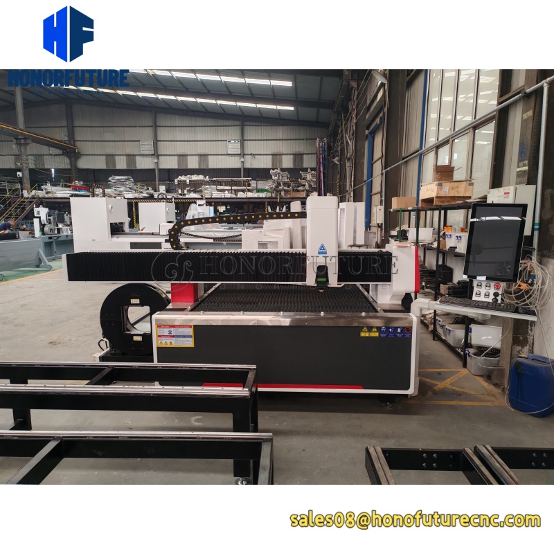 2026 Yeni Tasarım 3015 Fiber L - Fiber Laser Cutter 1500W Metal incelemesi ve fiyatı